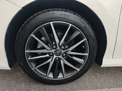2021 Toyota Camry 2.5G Luxury, белый — фото 23
