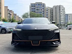 2023 Changan UNI-V 1.5T Sport, чёрный — фото 2
