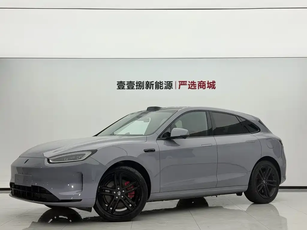 2025 Aito M5 EREV Ultra 4WD