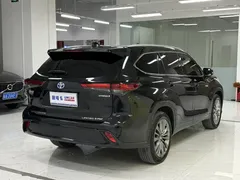 2022 Toyota Highlander 2.5L Hybrid 4WD Ultimate 7-seat, чёрный — фото 6
