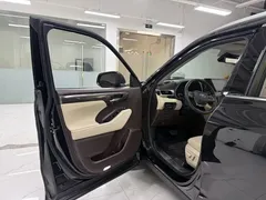 2022 Toyota Highlander 2.5L Hybrid 4WD Ultimate 7-seat, чёрный — фото 8