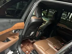 2023 Volvo XC90 7-seat, чёрный — фото 5