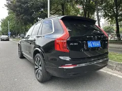 2023 Volvo XC90 7-seat, чёрный — фото 6