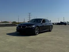 2022 BMW 3 Series 325Li M Sport Package, чёрный — фото 1