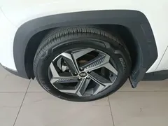 2023 Hyundai Tucson L 1.5T AT 2WD DLX Luxury, белый — фото 23