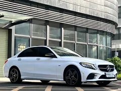 2021 Mercedes-Benz C-Class C 260 L Sport, белый — фото 1