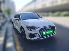 2022 Audi A3L Limousine 35 TFSI Sport, белый — фото 3