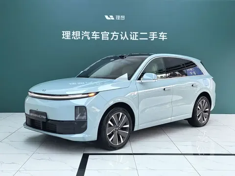 2025 Li Auto L6