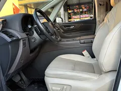 2024 Toyota Alphard Hybrid 2.5L Premium, белый — фото 3