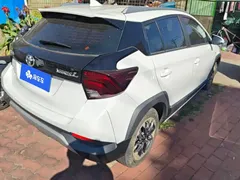 2022 Toyota Yaris L Zhixuan X 1.5L CVT Luxury Plus, белый — фото 3
