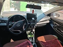 2022 Toyota Yaris L Zhixuan X 1.5L CVT Luxury Plus, белый — фото 12