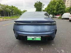 2025 BYD Seal 510 Standard, синий — фото 8
