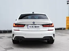 2022 BMW 3 Series 330i M Sport Night Package, белый — фото 5