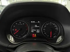 2022 Audi Q2L 35 TFSI Sport, белый — фото 17