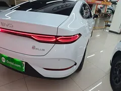 2025 BYD Qin PLUS DM-i PHEV Smart Driving 55km Leading, белый — фото 8