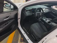 2025 BYD Qin PLUS DM-i PHEV Smart Driving 55km Leading, белый — фото 16
