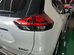 2022 Nissan X-Trail 2.0L 2WD Premium, белый — фото 2