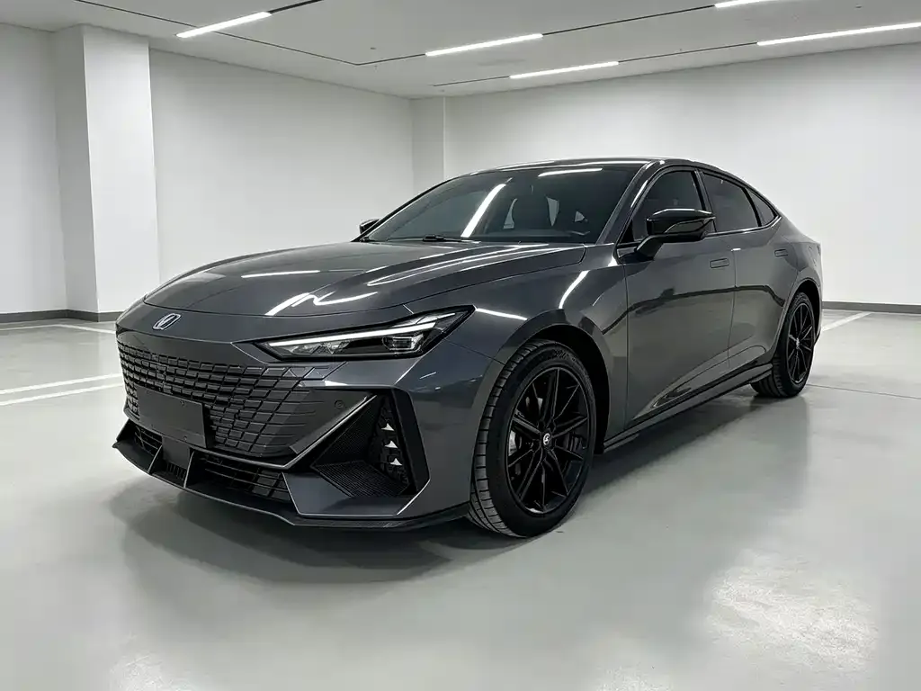 2022 Changan UNI-V 1.5T Premium