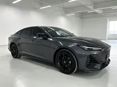 2022 Changan UNI-V 1.5T Premium — фото 3