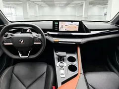 2022 Changan UNI-V 1.5T Premium — фото 6