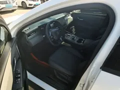 2025 BYD Qin PLUS DM-i PHEV Smart Driving 55km Leading, белый — фото 15