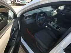 2025 BYD Qin PLUS DM-i PHEV Smart Driving 55km Leading, белый — фото 16