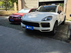 2022 Porsche Cayenne 3.0T Platinum, белый — фото 1