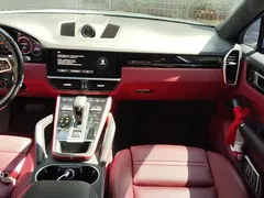 2022 Porsche Cayenne 3.0T Platinum, белый — фото 13