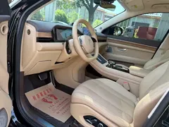 2024 Aito M7 1.5T Smart Driving 4WD Ultra 5-seat, чёрный — фото 3