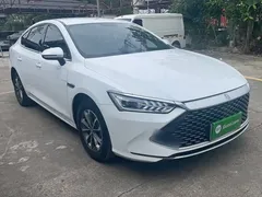 2023 BYD Qin PLUS Champion DM-i PHEV 55KM Leading, белый — фото 25