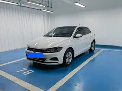 2021 Volkswagen Polo Plus 1.5L AT Panoramic, белый — фото 1