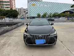 2022 Toyota Avalon Hybrid 2.5L Luxury, чёрный — фото 1