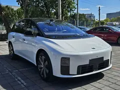 2025 Li Auto i8 Standard, белый — фото 2