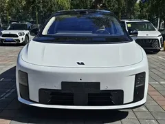 2025 Li Auto i8 Standard, белый — фото 5