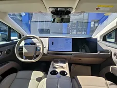 2025 Li Auto i8 Standard, белый — фото 10