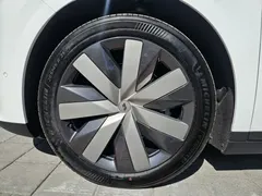2025 Li Auto i8 Standard, белый — фото 15