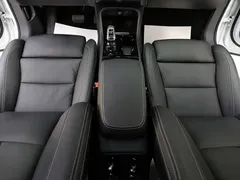 2023 Volvo XC40 4WD Luxury, белый — фото 10