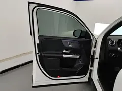 2021 Mercedes-Benz GLB 200 Fashion, белый — фото 7
