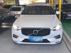 2021 Volvo XC60 4WD Luxury, белый — фото 3