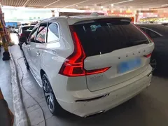 2021 Volvo XC60 4WD Luxury, белый — фото 5