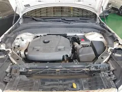 2021 Volvo XC60 4WD Luxury, белый — фото 20