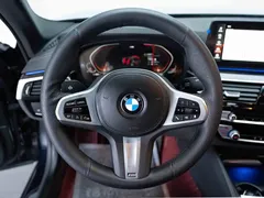 2021 BMW 5 Series 525Li M Sport Package, чёрный — фото 14