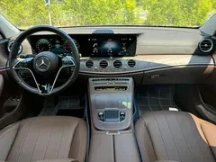2022 Mercedes-Benz E-Class E 350 e L PHEV Sedan, чёрный — фото 7
