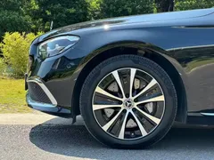 2022 Mercedes-Benz E-Class E 350 e L PHEV Sedan, чёрный — фото 16