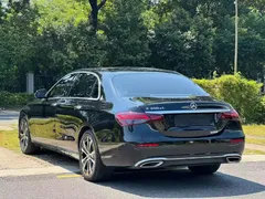 2022 Mercedes-Benz E-Class E 350 e L PHEV Sedan, чёрный — фото 18