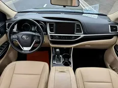 2021 Toyota Highlander 2.0T 4WD Elite 7-seat, чёрный — фото 5