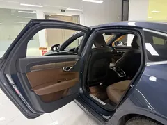 2024 Volvo S90, синий — фото 14