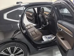 2022 Volvo S90, чёрный — фото 14