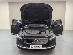 2022 Volvo S90, чёрный — фото 15