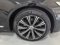 2022 Volvo S90, чёрный — фото 17